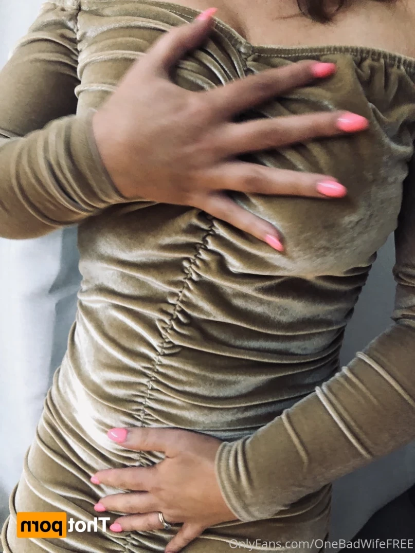 Bad Wife [ onebadwifefree ] Onlyfans leaked photo 14687082 on Hotleaks.tv