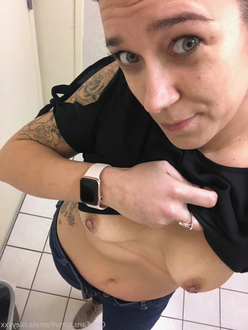 Pamela isley [ pamela_isleyxxx ] Onlyfans leaked photo 14308974 on Hotleaks.tv