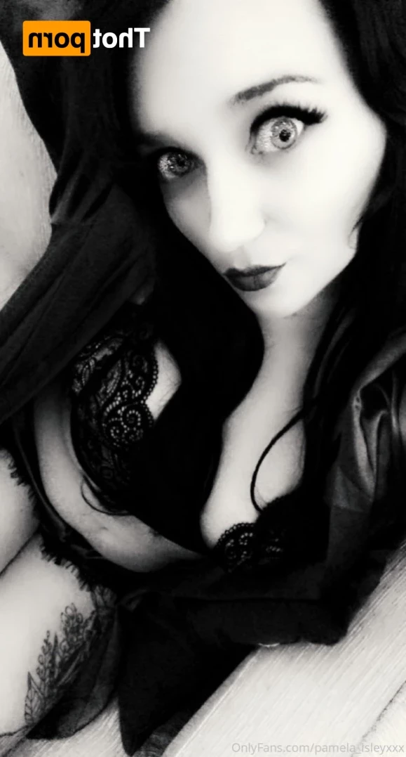 Pamela isley [ pamela_isleyxxx ] Onlyfans leaked photo 15422213 on Hotleaks.tv
