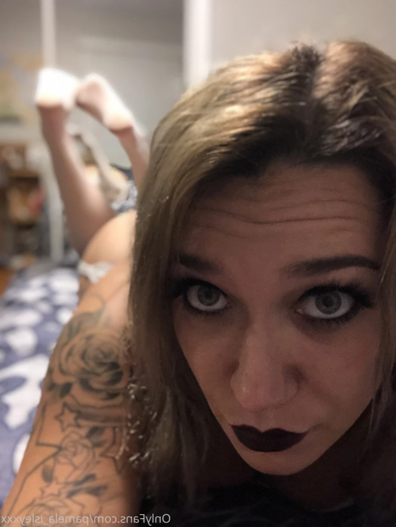 Pamela isley [ pamela_isleyxxx ] Onlyfans leaked photo 16241594 on Hotleaks.tv