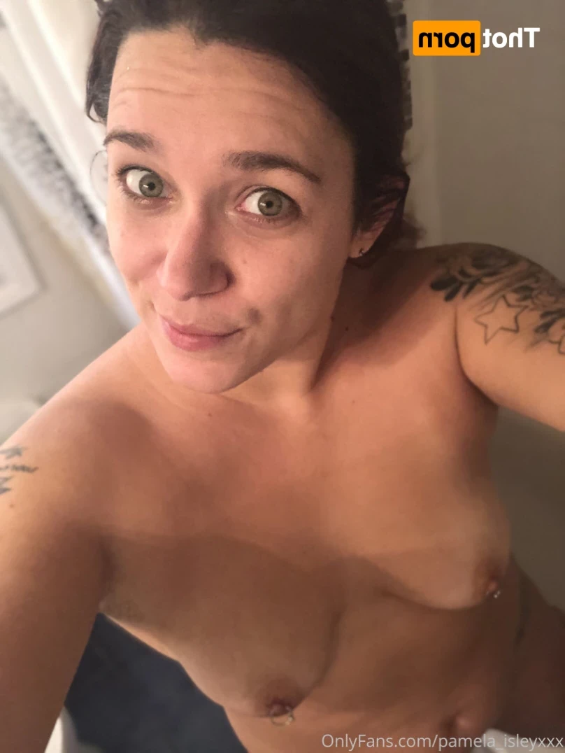 Pamela isley [ pamela_isleyxxx ] Onlyfans leaked photo 16483283 on Hotleaks.tv