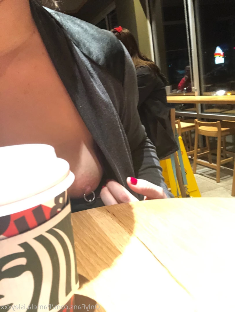 Pamela isley [ pamela_isleyxxx ] Onlyfans leaked photo 16484310 on Hotleaks.tv