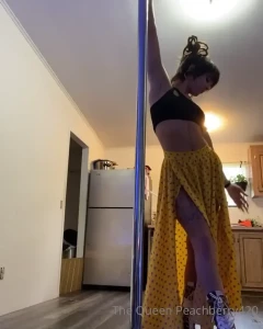 Peaches [ peachberry420 ] Onlyfans leaked video 7997480 on Hotleaks.tv