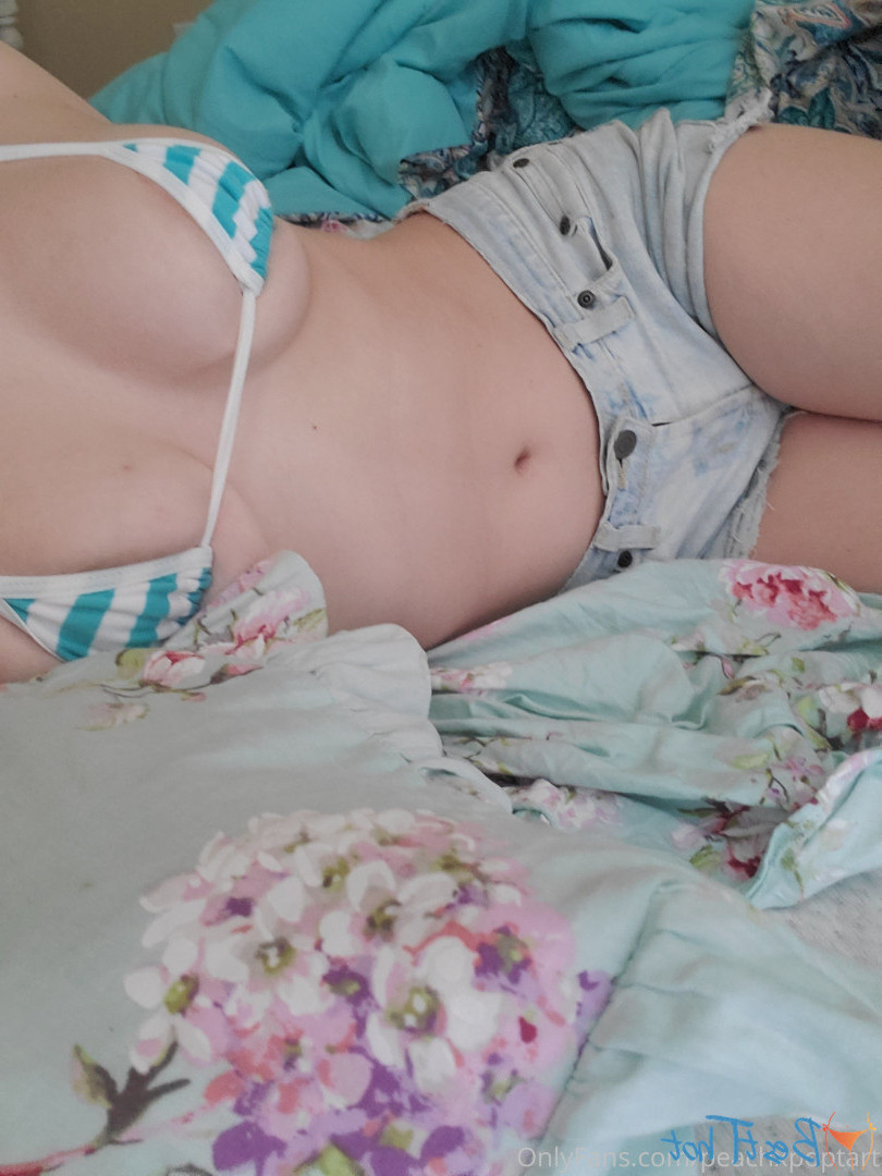 PeachxPoptart🍑 [ peachxpoptart ] Onlyfans leaked photo 16959384 on Hotleaks.tv