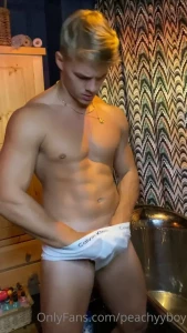 PEACHY BOY [ peachyyboy ] Onlyfans leaked video 7996706 on Hotleaks.tv
