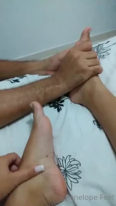 7995885