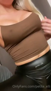 Petite Elli 💗 [ petite_elli ] Onlyfans leaked video 7995578 on Hotleaks.tv