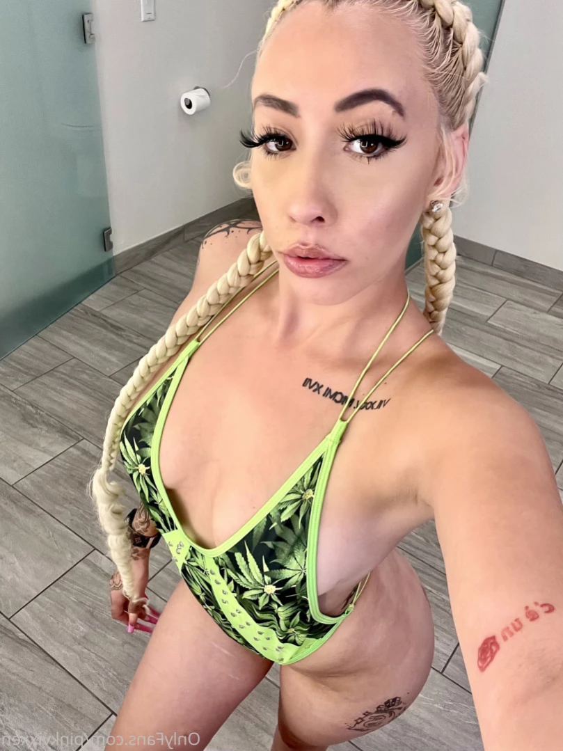 P i N K ❄️ [ pinksnowww ] Onlyfans leaked photo 11959505 on Hotleaks.tv