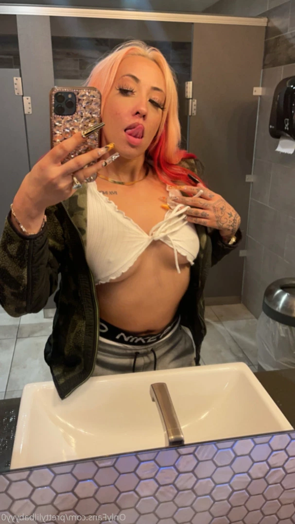 P i N K ❄️ [ pinksnowww ] Onlyfans leaked photo 13365254 on Hotleaks.tv