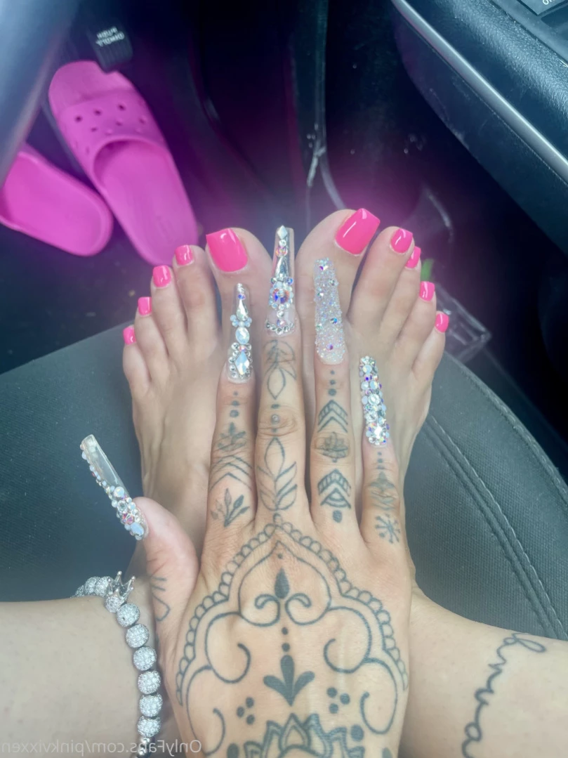 P i N K ❄️ [ pinksnowww ] Onlyfans leaked photo 13365843 on Hotleaks.tv