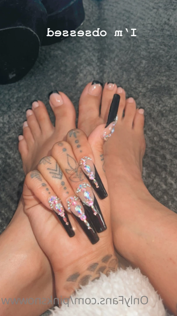 P i N K ❄️ [ pinksnowww ] Onlyfans leaked photo 15361997 on Hotleaks.tv