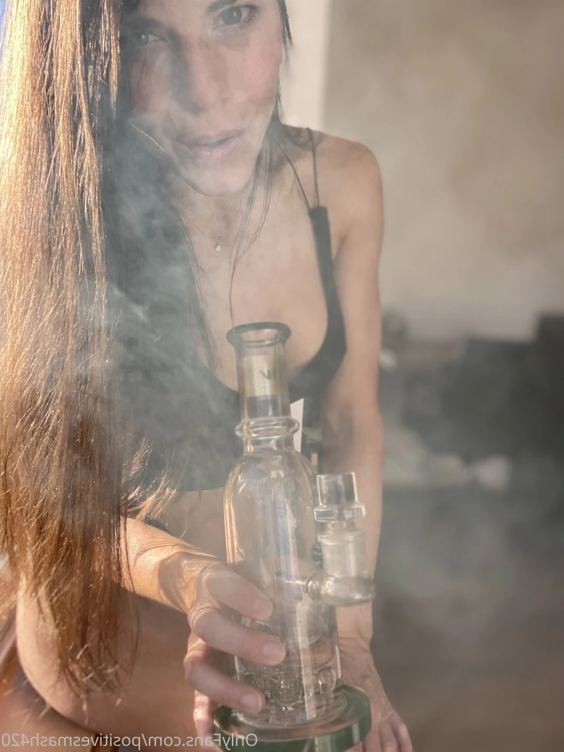 positivesmash420 Onlyfans leaked photo 9125751 on Hotleaks.tv