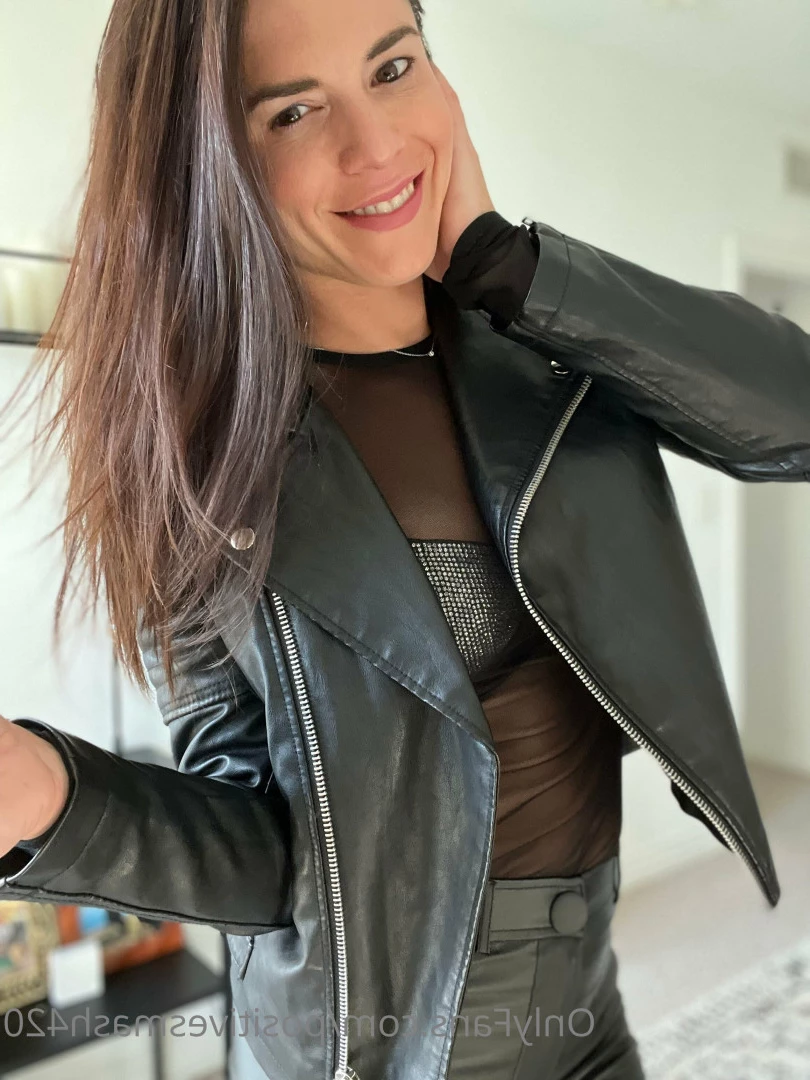 positivesmash420 Onlyfans leaked photo 9772529 on Hotleaks.tv