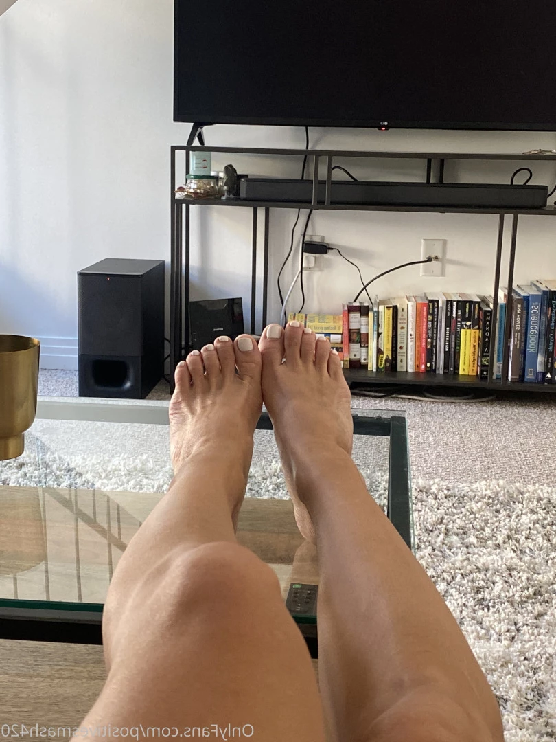 positivesmash420 Onlyfans leaked photo 9780240 on Hotleaks.tv