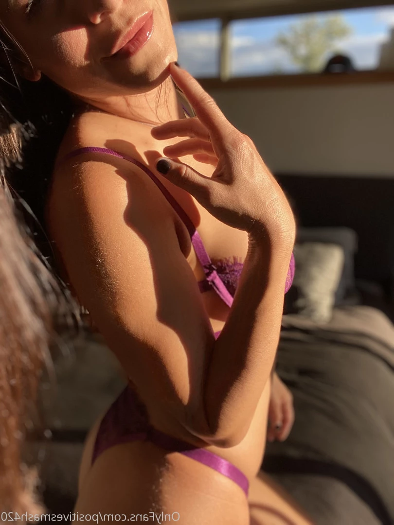 positivesmash420 Onlyfans leaked photo 9780647 on Hotleaks.tv