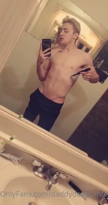 7993285