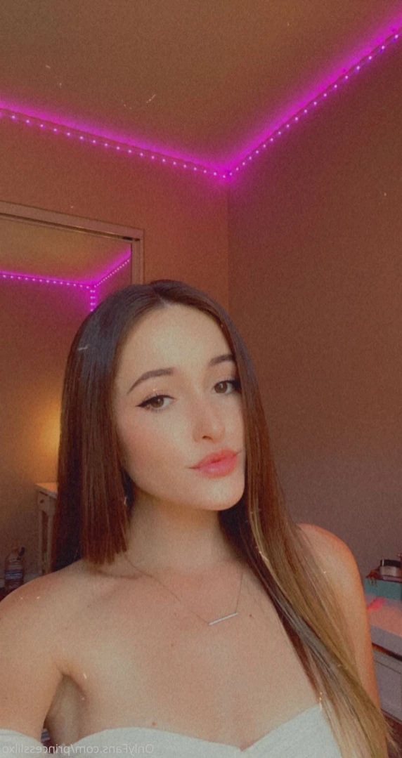 princess lil 💗 [ princesslilxo ] Onlyfans leaked photo 14367934 on Hotleaks.tv
