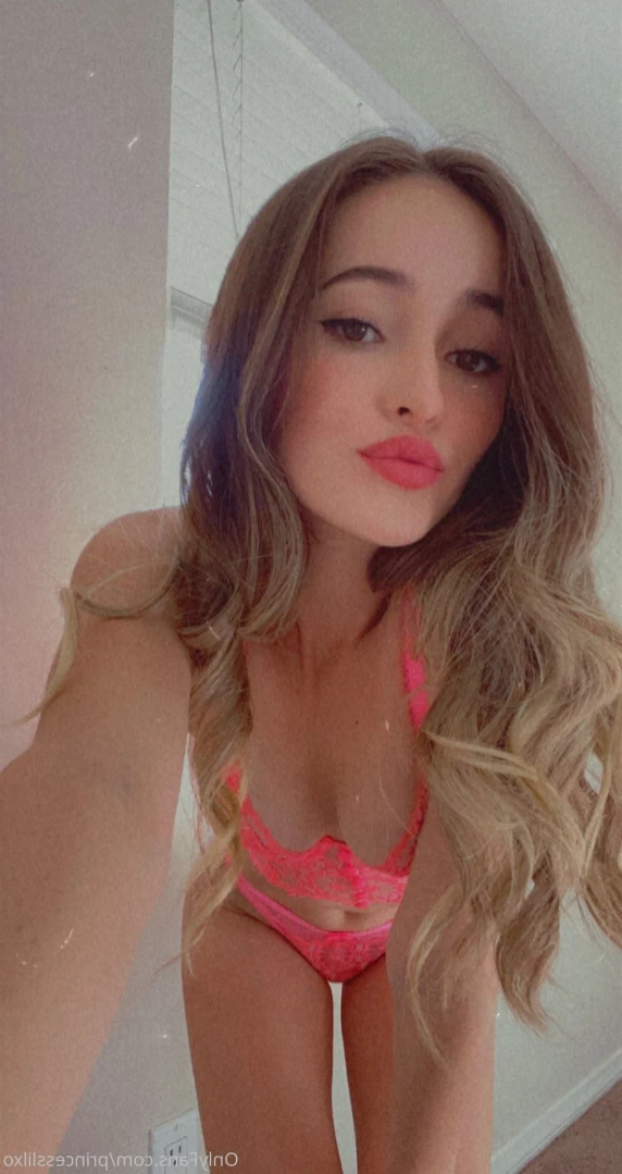 princess lil 💗 [ princesslilxo ] Onlyfans leaked photo 14432224 on Hotleaks.tv