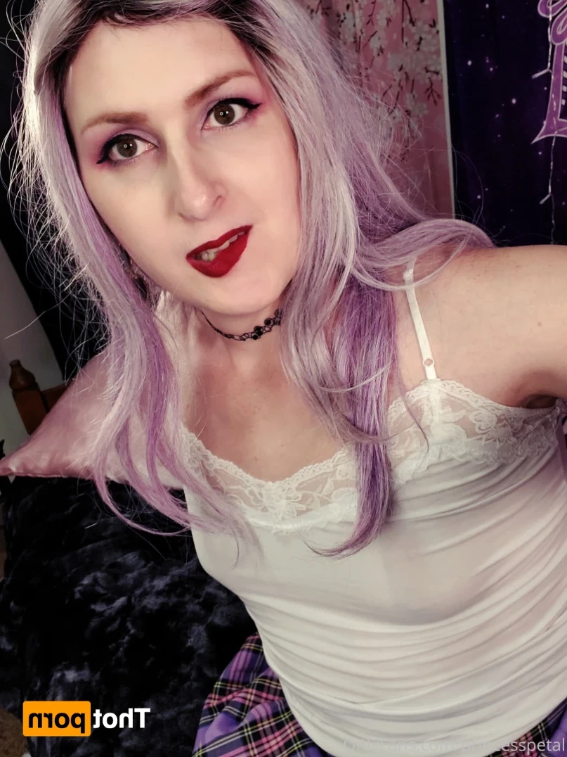 Princess Petal [ princesspetal ] Onlyfans leaked photo 14636879 on Hotleaks.tv