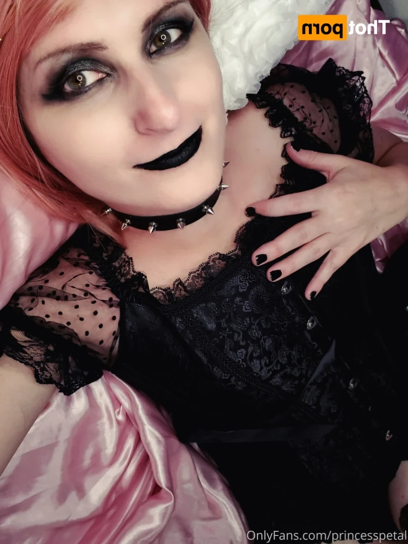 Princess Petal [ princesspetal ] Onlyfans leaked photo 14680174 on Hotleaks.tv