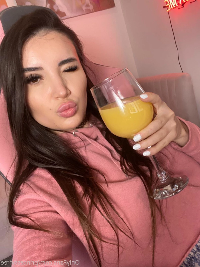 vero free page 💕 [ princessvfree ] Onlyfans leaked photo 15543565 on Hotleaks.tv