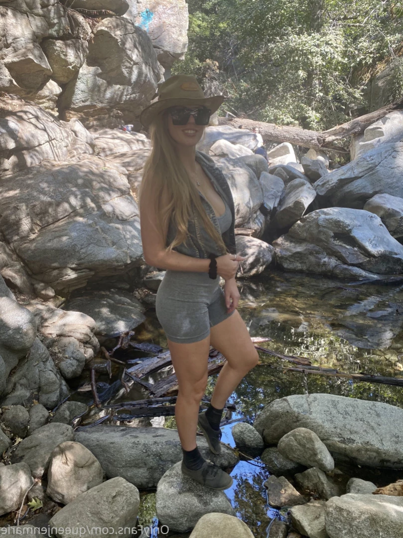 Queen Jennifer Marie - PREMIUM [ queenjenmarie ] Onlyfans leaked photo 12581023 on Hotleaks.tv