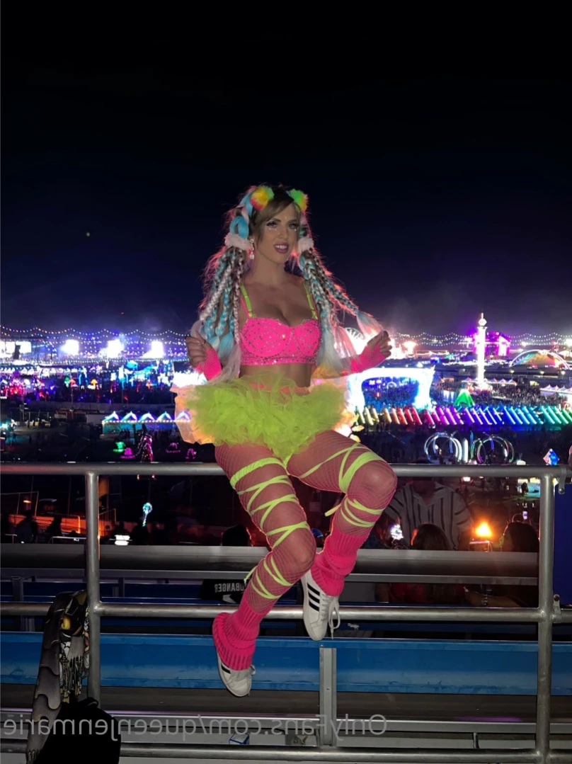 Queen Jennifer Marie - PREMIUM [ queenjenmarie ] Onlyfans leaked photo 13294086 on Hotleaks.tv
