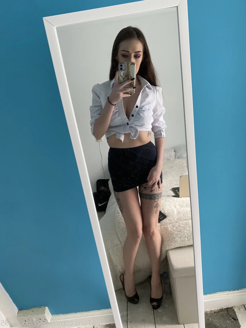 Rebecca Louise - FULLY EXPLICIT 0% [ rebeccalouise95 ] Onlyfans leaked photo 14636571 on Hotleaks.tv