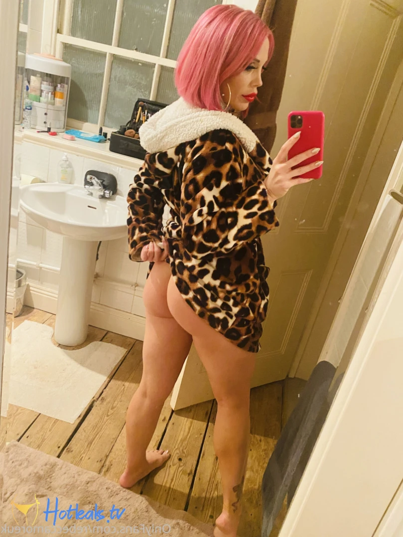 Rebecca More UK [ rebeccamoreuk ] Onlyfans leaked photo 15181022 on Hotleaks.tv