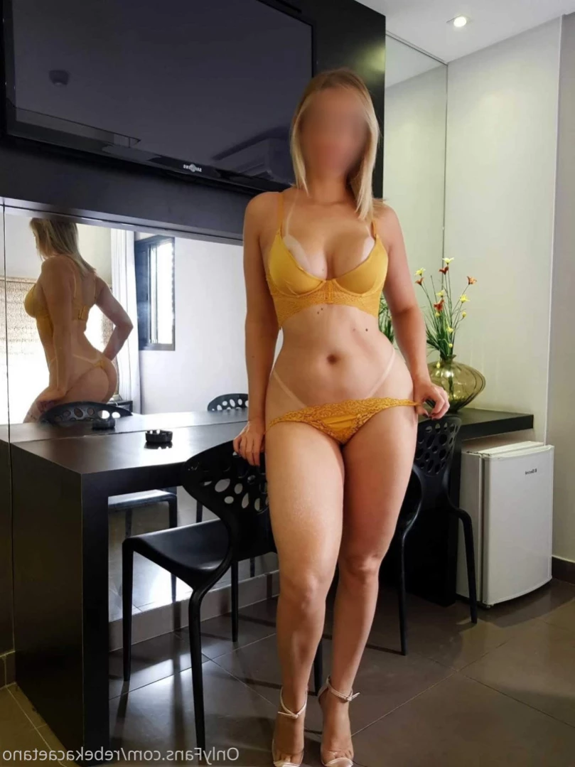 Rebeka Caetano [ rebekacaetano ] Onlyfans leaked photo 14951764 on Hotleaks.tv