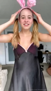 Rhiannon Hughes [ rhiannnonhughes ] Onlyfans leaked video 7985173 on Hotleaks.tv