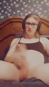 Riley Cross [ rileycross ] Onlyfans leaked video 18230029 on Hotleaks.tv