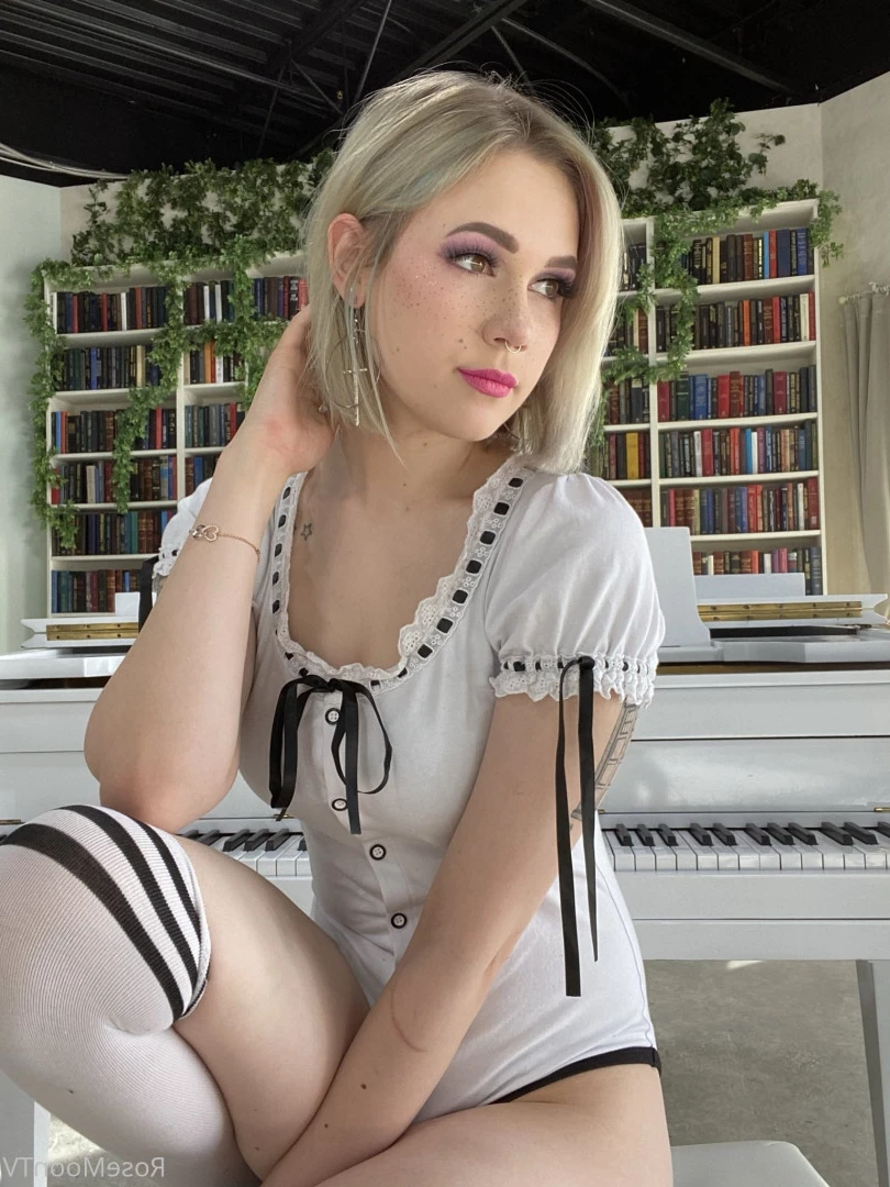 Rose Moon [ rosemoontv ] Onlyfans leaked photo 9310168 on Hotleaks.tv