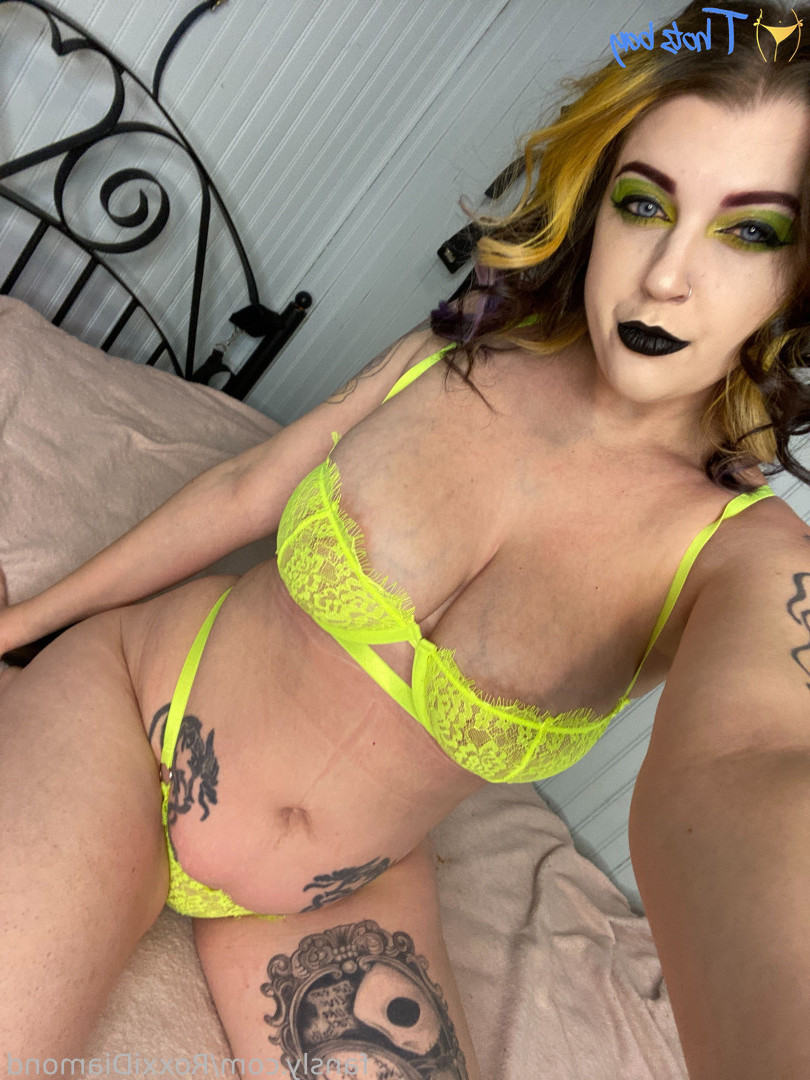$10 SALE 🔥 NO PPV EVER [ roxxidiamond ] Onlyfans leaked photo 18538063 on Hotleaks.tv