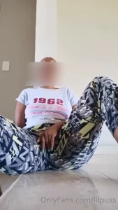 1626317