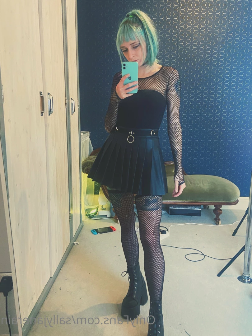 Sally ✨ FULL LENGTH VIDS ✨ [ sallyjanerain ] Onlyfans leaked photo 9046875 on Hotleaks.tv