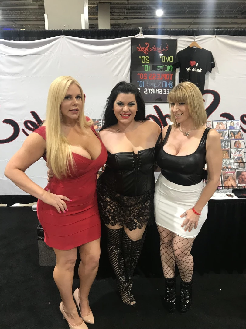 Sara Jay [ sarajay ] Onlyfans leaked photo 9116137 on Hotleaks.tv