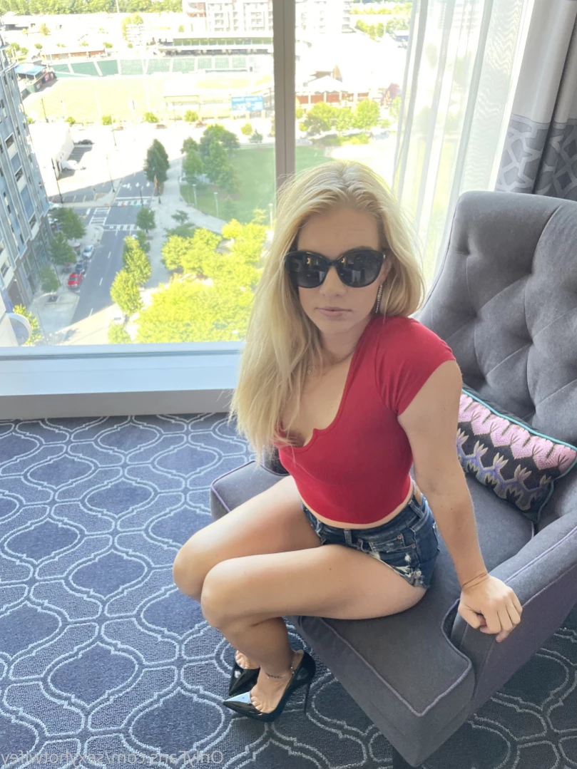 Hotwife Kate [ hotwife-kate ] Onlyfans leaked photo 12615964 on Hotleaks.tv
