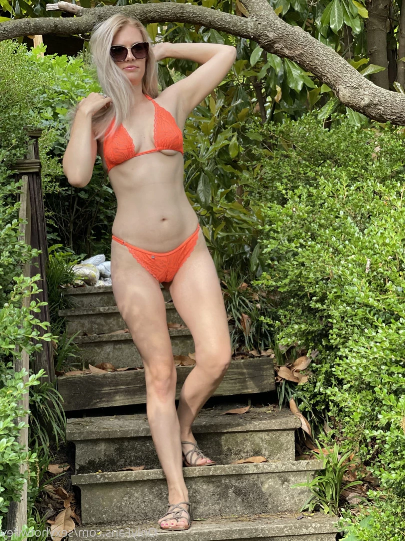 Hotwife Kate [ hotwife-kate ] Onlyfans leaked photo 12622850 on Hotleaks.tv