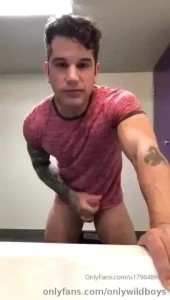 sexyhungmen Onlyfans leaked video 18228792 on Hotleaks.tv
