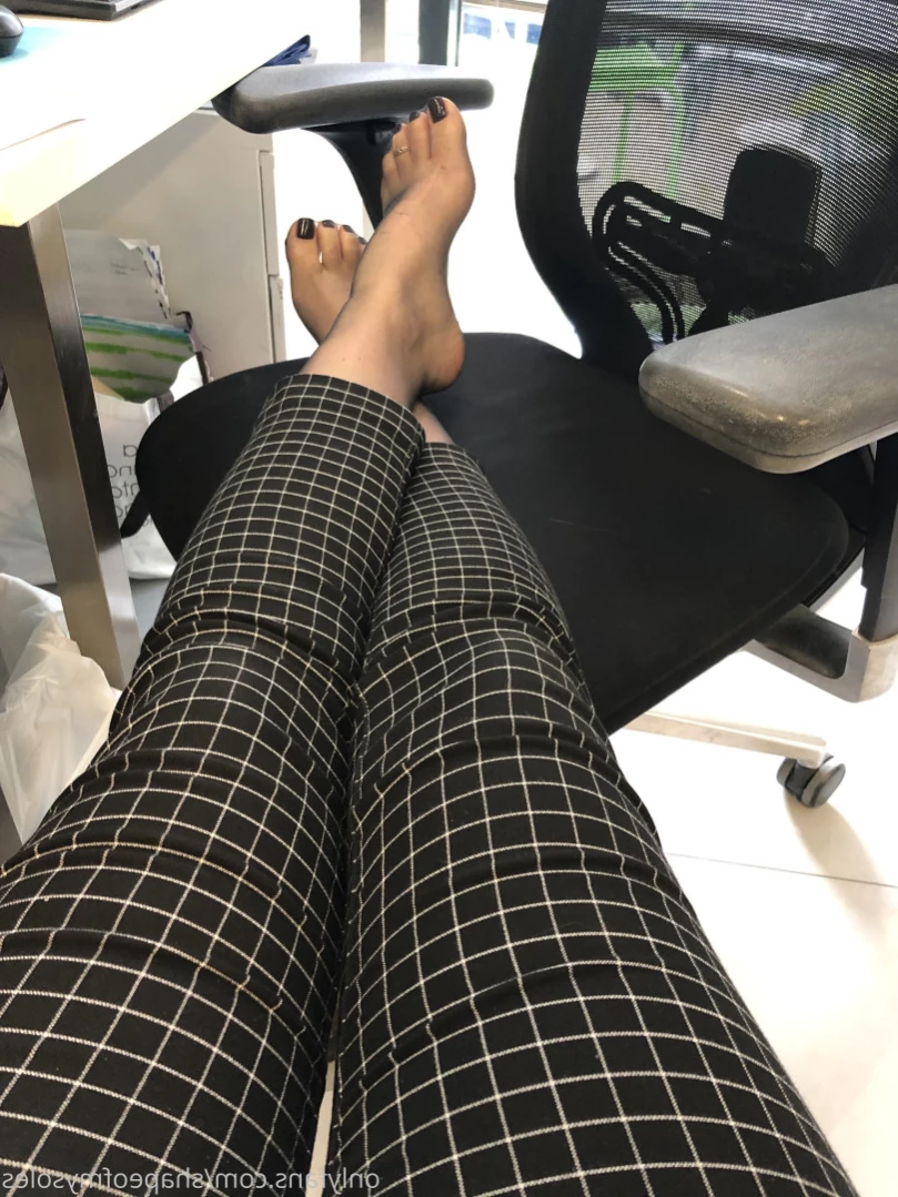 Anna [ shapeofmysoles ] Onlyfans leaked photo 11483040 on Hotleaks.tv