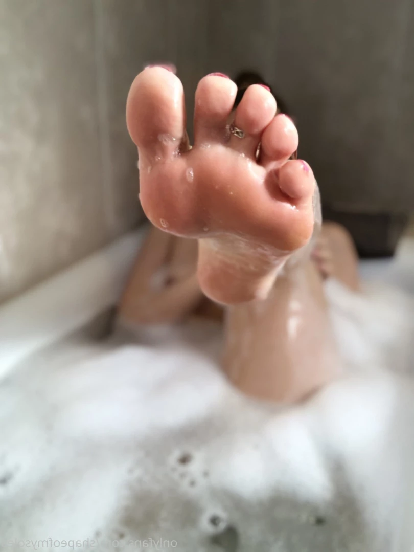 Anna [ shapeofmysoles ] Onlyfans leaked photo 11502535 on Hotleaks.tv