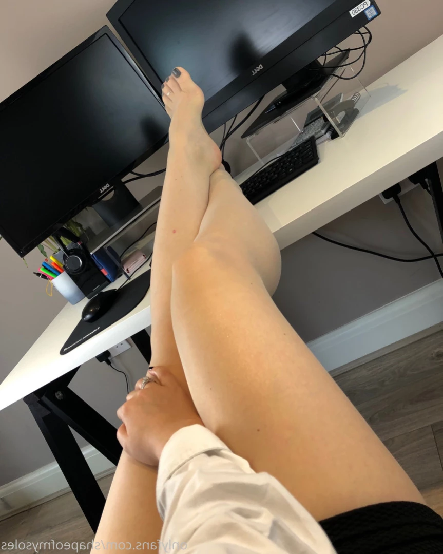 Anna [ shapeofmysoles ] Onlyfans leaked photo 12502226 on Hotleaks.tv