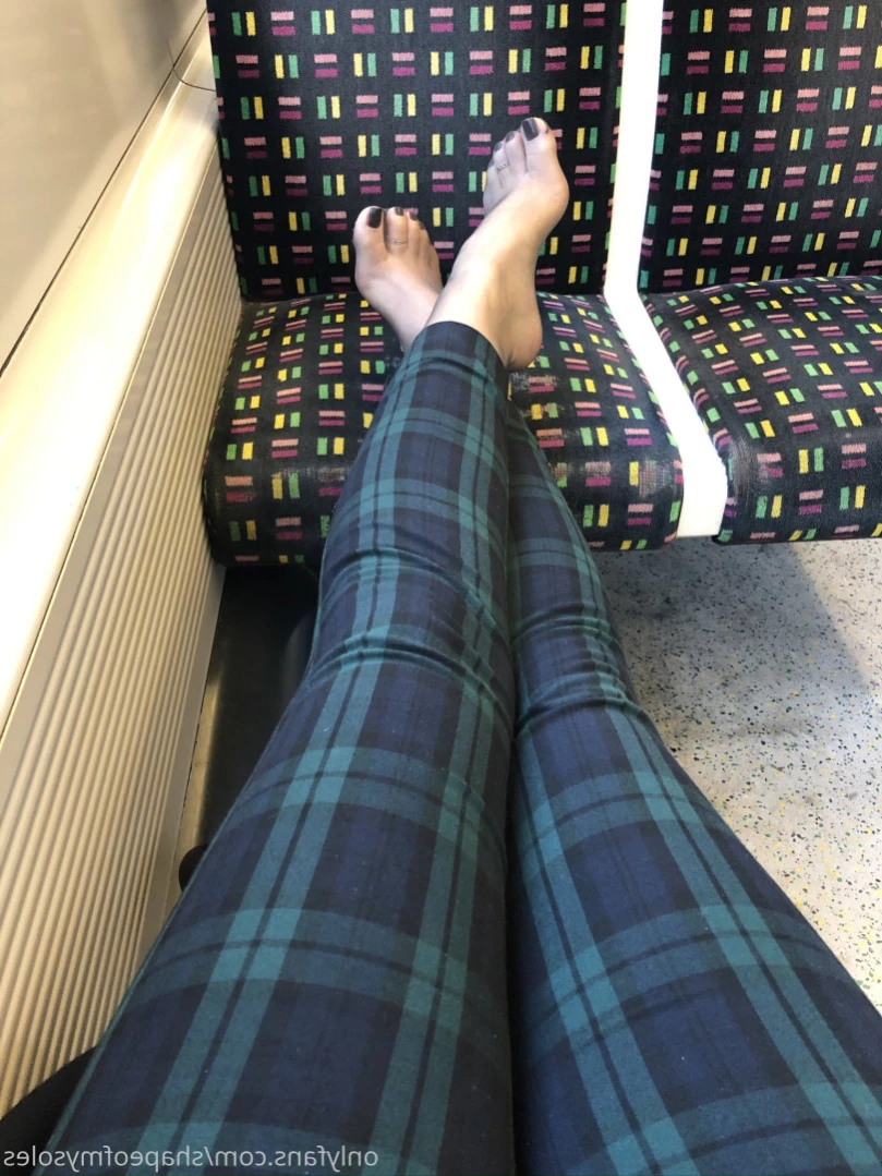 Anna [ shapeofmysoles ] Onlyfans leaked photo 12502326 on Hotleaks.tv
