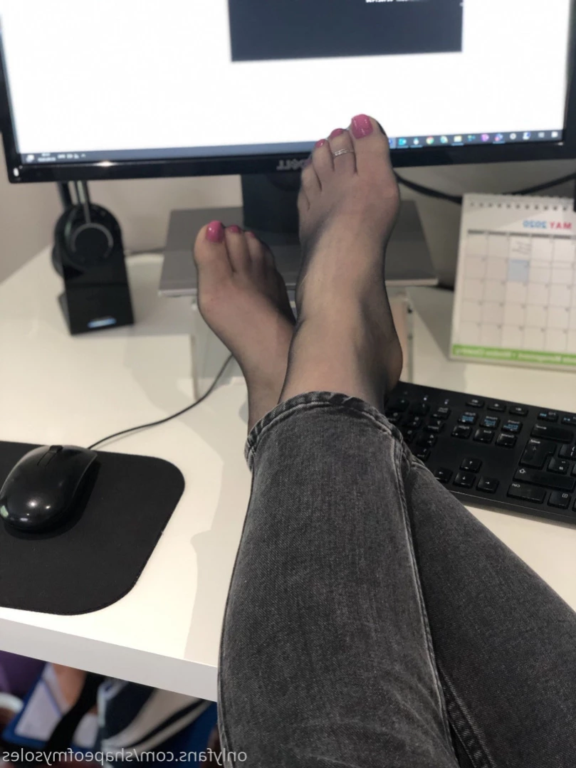 Anna [ shapeofmysoles ] Onlyfans leaked photo 12502541 on Hotleaks.tv