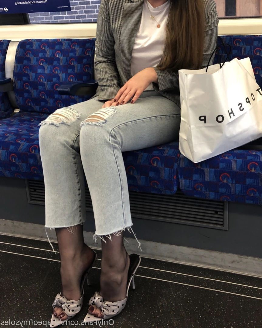 Anna [ shapeofmysoles ] Onlyfans leaked photo 12503309 on Hotleaks.tv