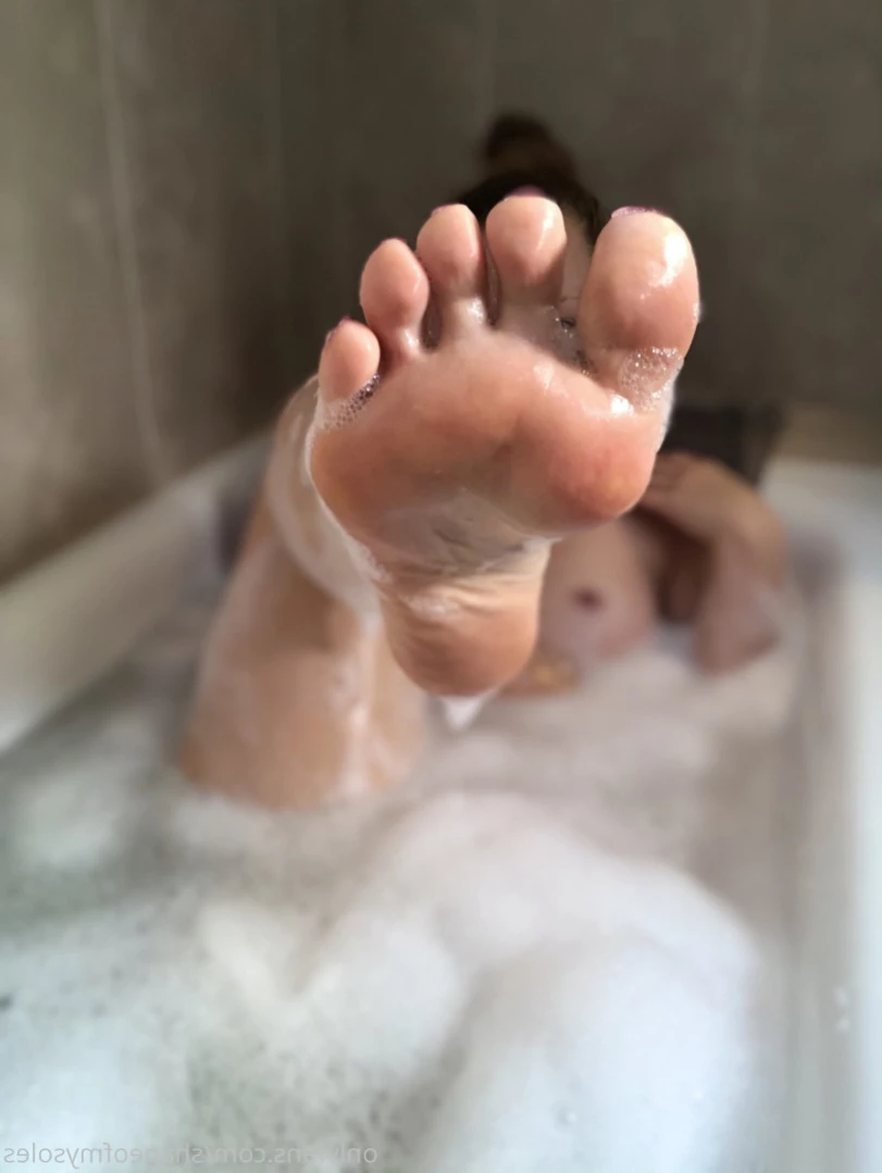 Anna [ shapeofmysoles ] Onlyfans leaked photo 12503641 on Hotleaks.tv