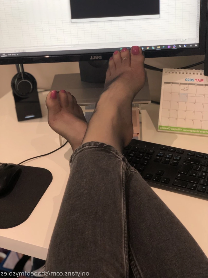 Anna [ shapeofmysoles ] Onlyfans leaked photo 12654770 on Hotleaks.tv
