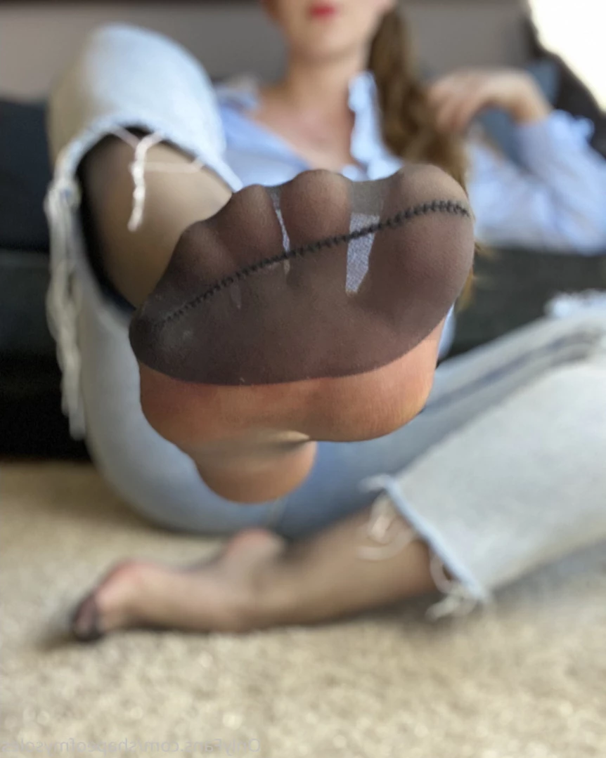 Anna [ shapeofmysoles ] Onlyfans leaked photo 12709156 on Hotleaks.tv