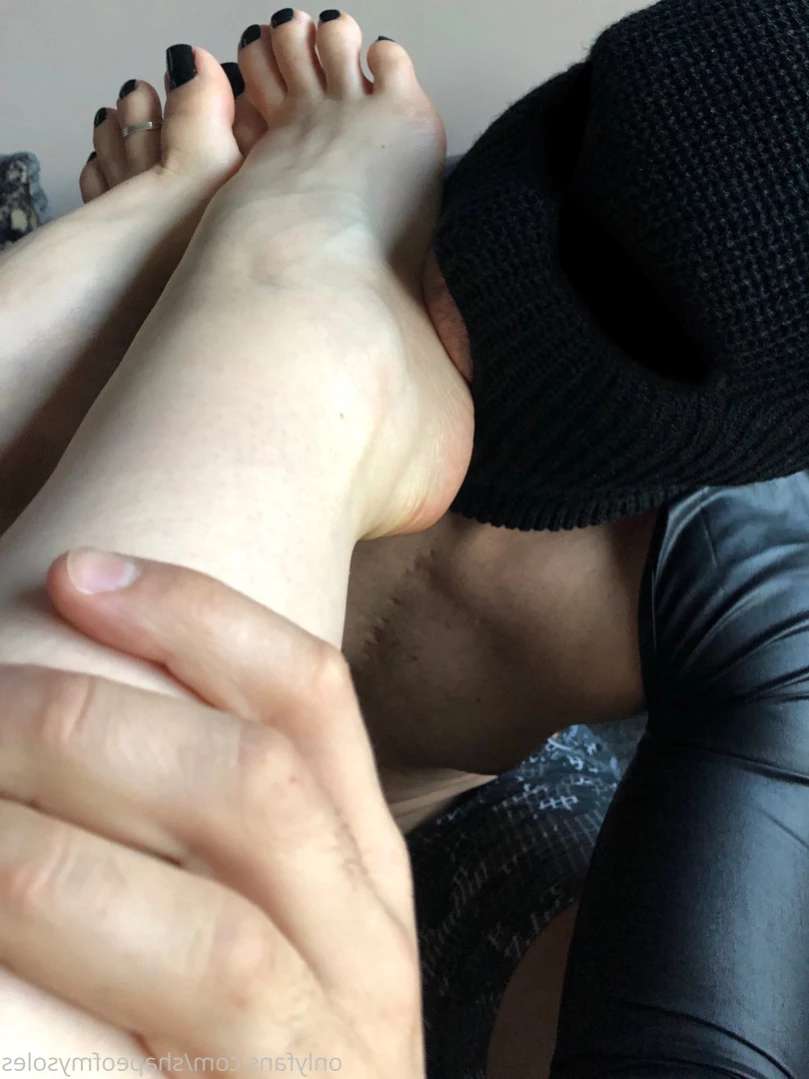 Anna [ shapeofmysoles ] Onlyfans leaked photo 12870326 on Hotleaks.tv